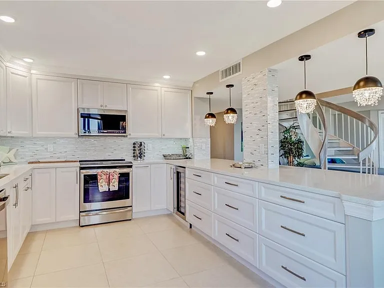 4041 Gulf Shore Blvd N #1109 — Photo 10