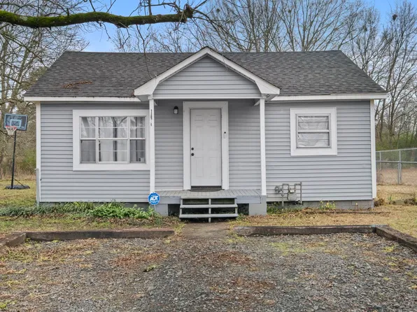 105 Elm St, Ward, AR 72176