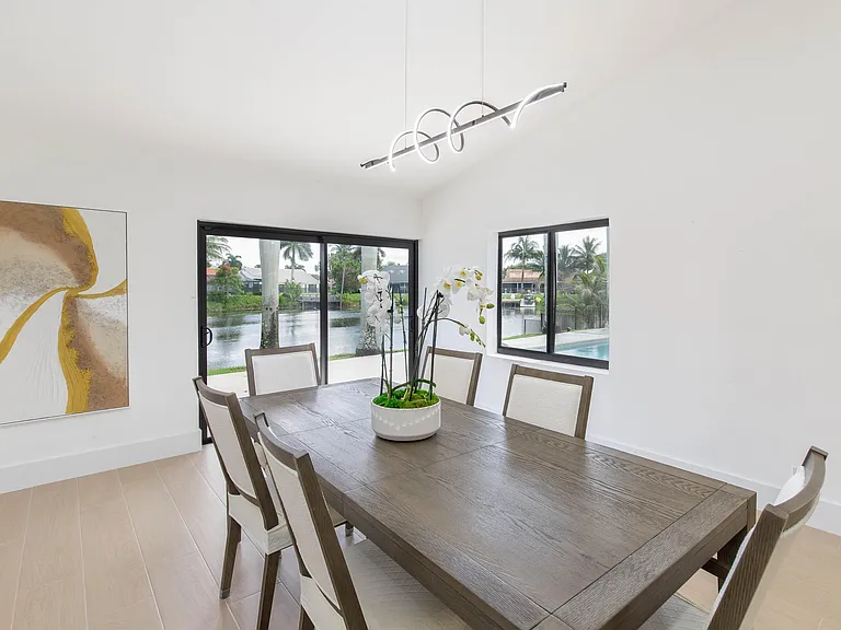 2281 Seaford Dr — Photo 8