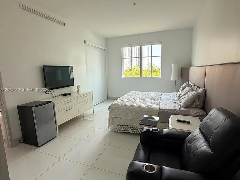 150 Sunny Isles Blvd #Townhouse 1-403 — Photo 9