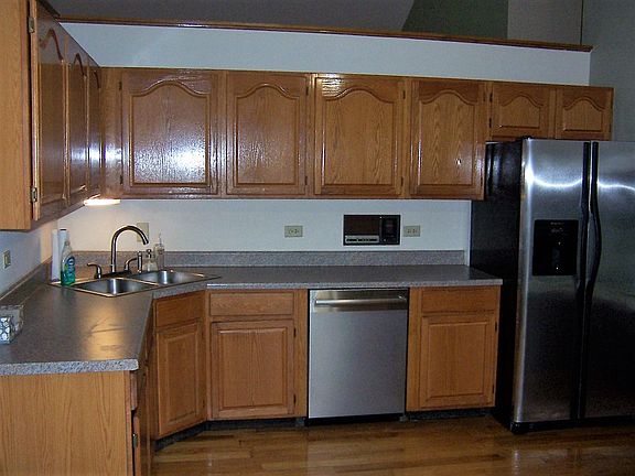 3rd image of 7240 Southwick Dr