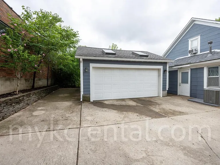 4306 Fisher St — Photo 34