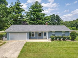 143 E Garwood Dr, Tallmadge, OH 44278