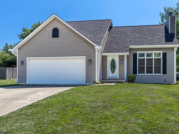 605 Judith St, Gower, MO 64454