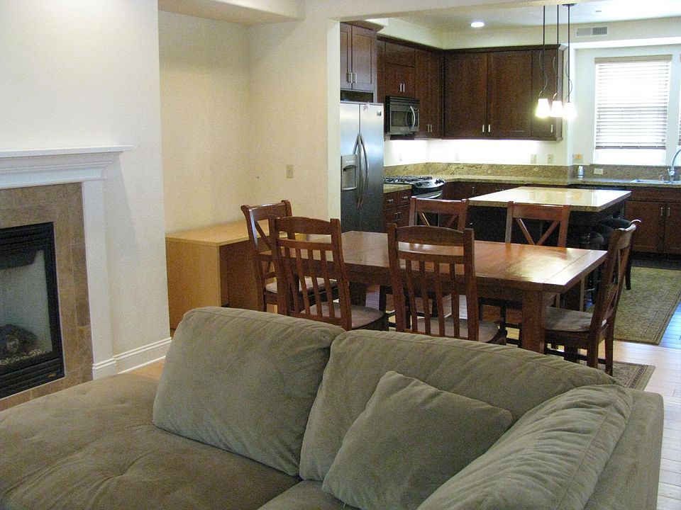 2nd image of 1065 High St