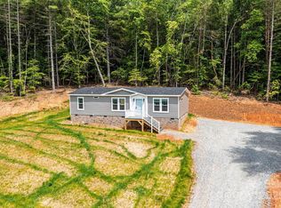 122 River Ridge Ln, Hickory, NC 28601