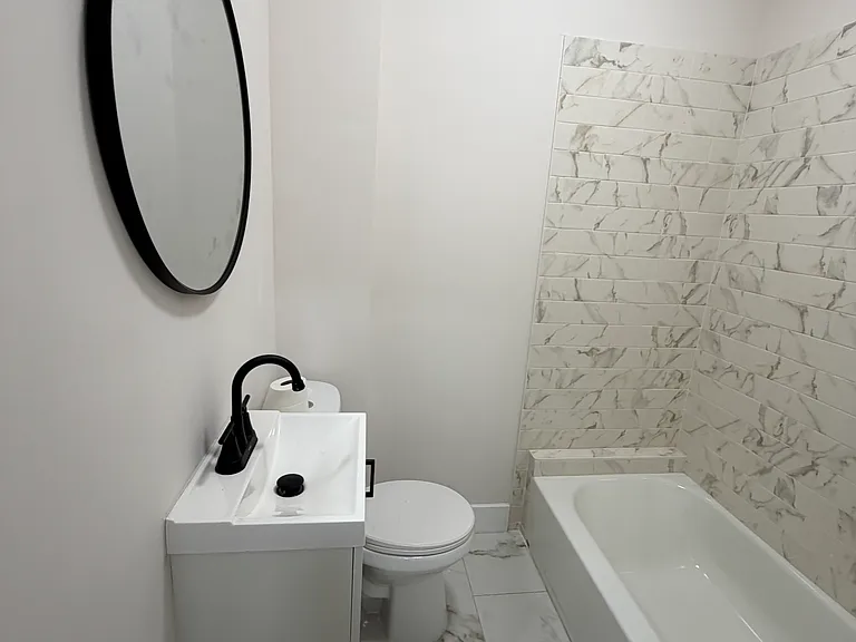 5758 Cedar Ave #1 — Photo 9