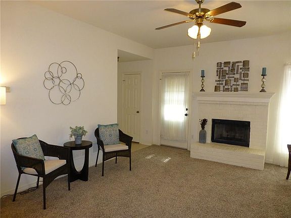 4th image of 306 Bryant Ln