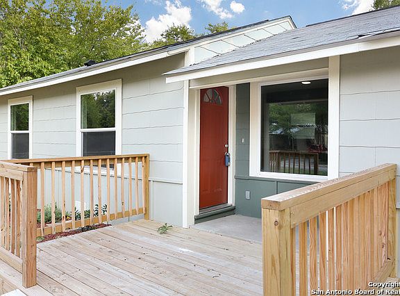 4th image of 538 Thorain Blvd