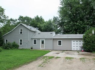 10426 260th St E, Cannon Falls, MN 55009