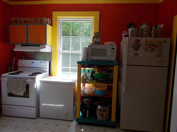 5th image of 401 Leigh St