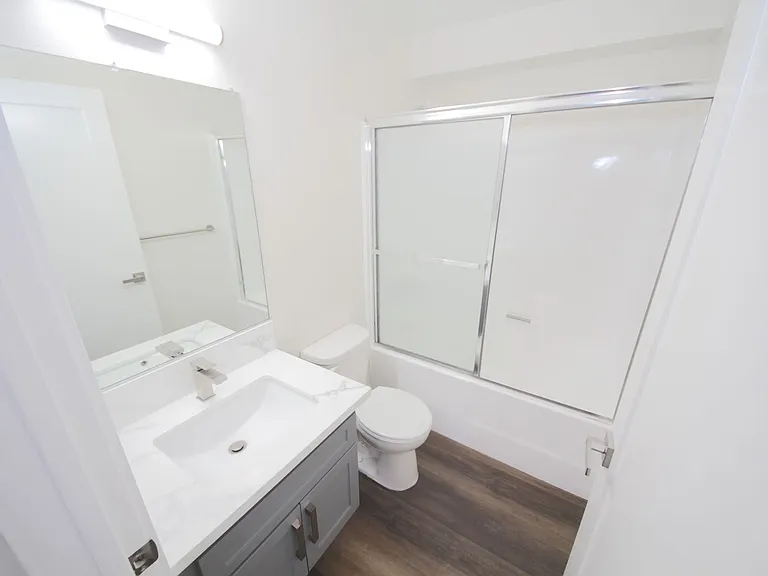 10615 Rose Ave — Photo 24