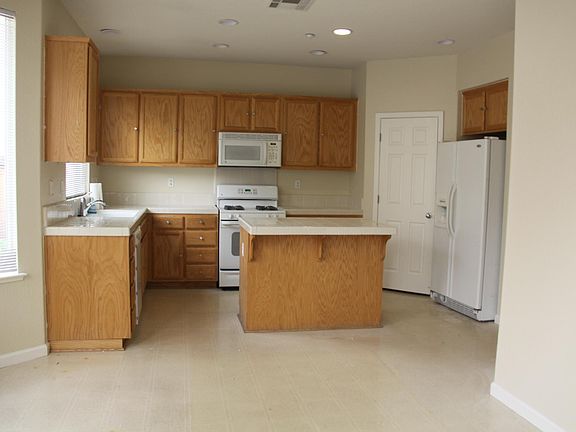 5th image of 1159 Tropicana Ln