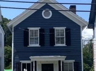 51 High St, Newton, NJ 07860