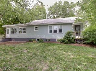 1003 Maple St, Bloomington, IL 61701