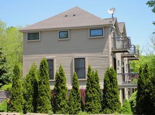 19 Pleasant St UNIT 3, Blue Hill, ME 04614