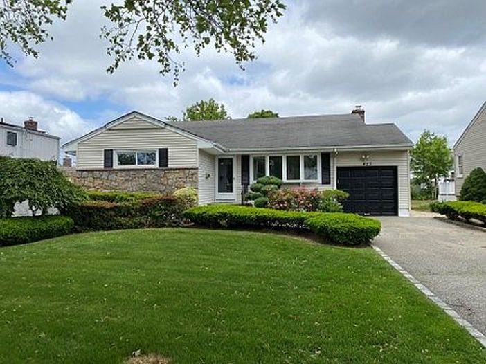 425 Derby Rd - Property Image