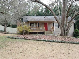 52 Lee Rd, Cartersville, GA 30121