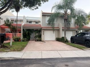 10099 NW 43rd Ter, Doral, FL 33178