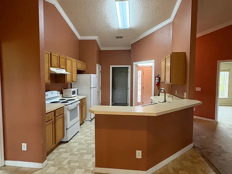 104 Herring Ln — Photo 7