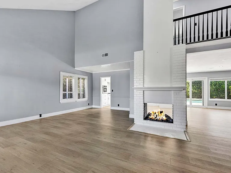 9882 Kings Canyon Dr — Photo 4
