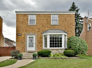 7352 N Olcott Ave, Chicago, IL