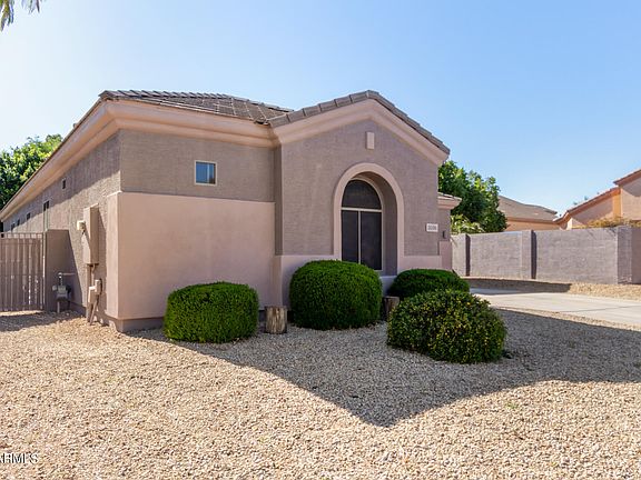 4th image of 2036 N 135TH Drive