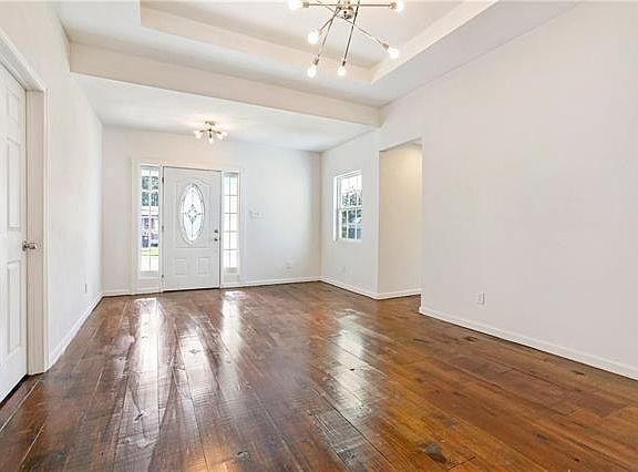 5th image of 1135 Numa St