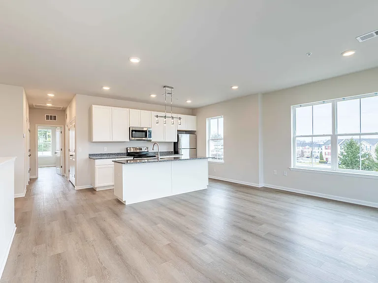 73 Wildflower Ln — Photo 4