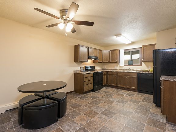 Bismarck, ND Highland Meadows Apartments | Dining