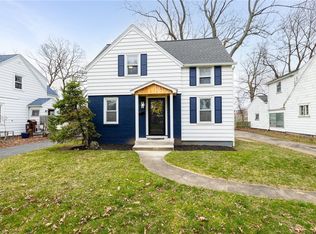 494 Oakwood Rd, Rochester, NY 14616