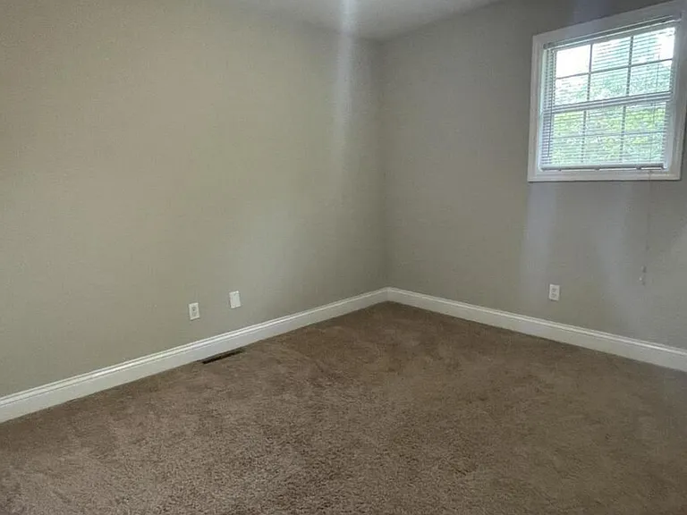 916 Villa Dr #21 — Photo 5