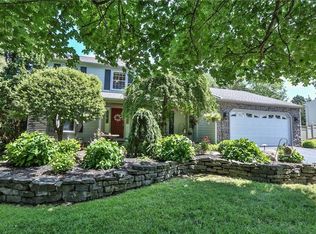 176 Tobey Rd, Pittsford, NY 14534