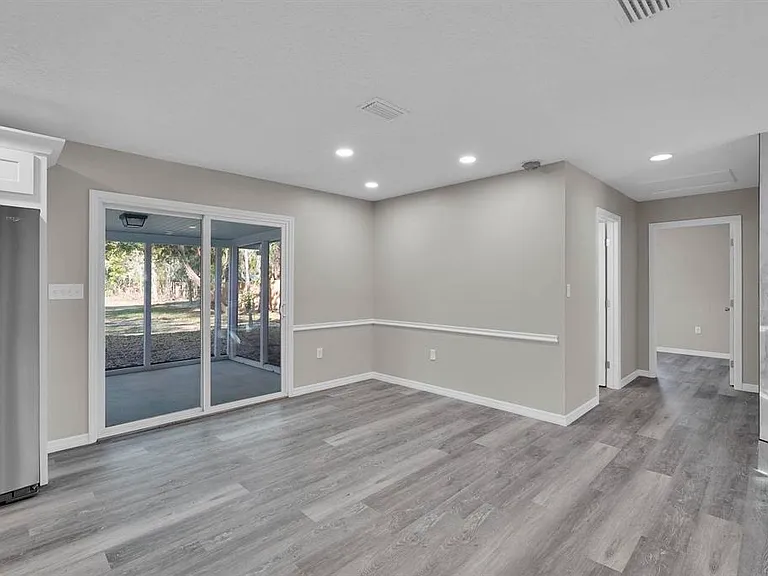 855 S Holmes Blvd — Photo 11