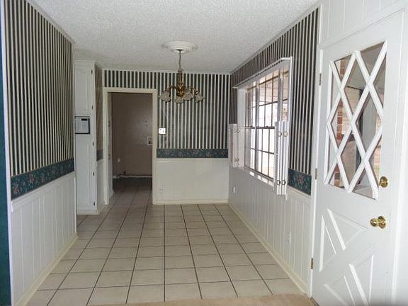 5th image of 128 Donniebrook Dr