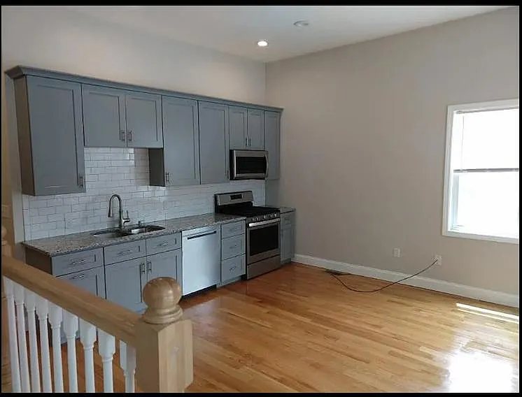 99 Governor St #1 — Photo 2