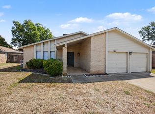 3208 Sapphire St, Bedford, TX 76021