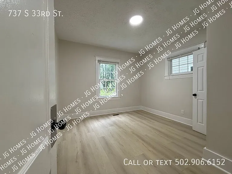 737 S 33rd St — Photo 19