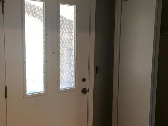 5th image of 2947 Winesap Dr NE