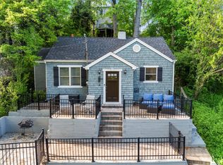 65 Bayview Dr, Huntington, NY