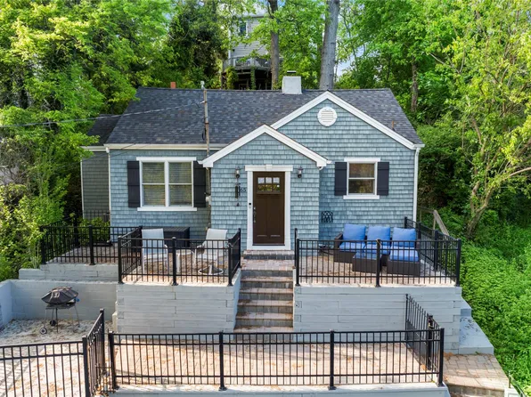 65 Bayview Drive, Huntington, NY 11743