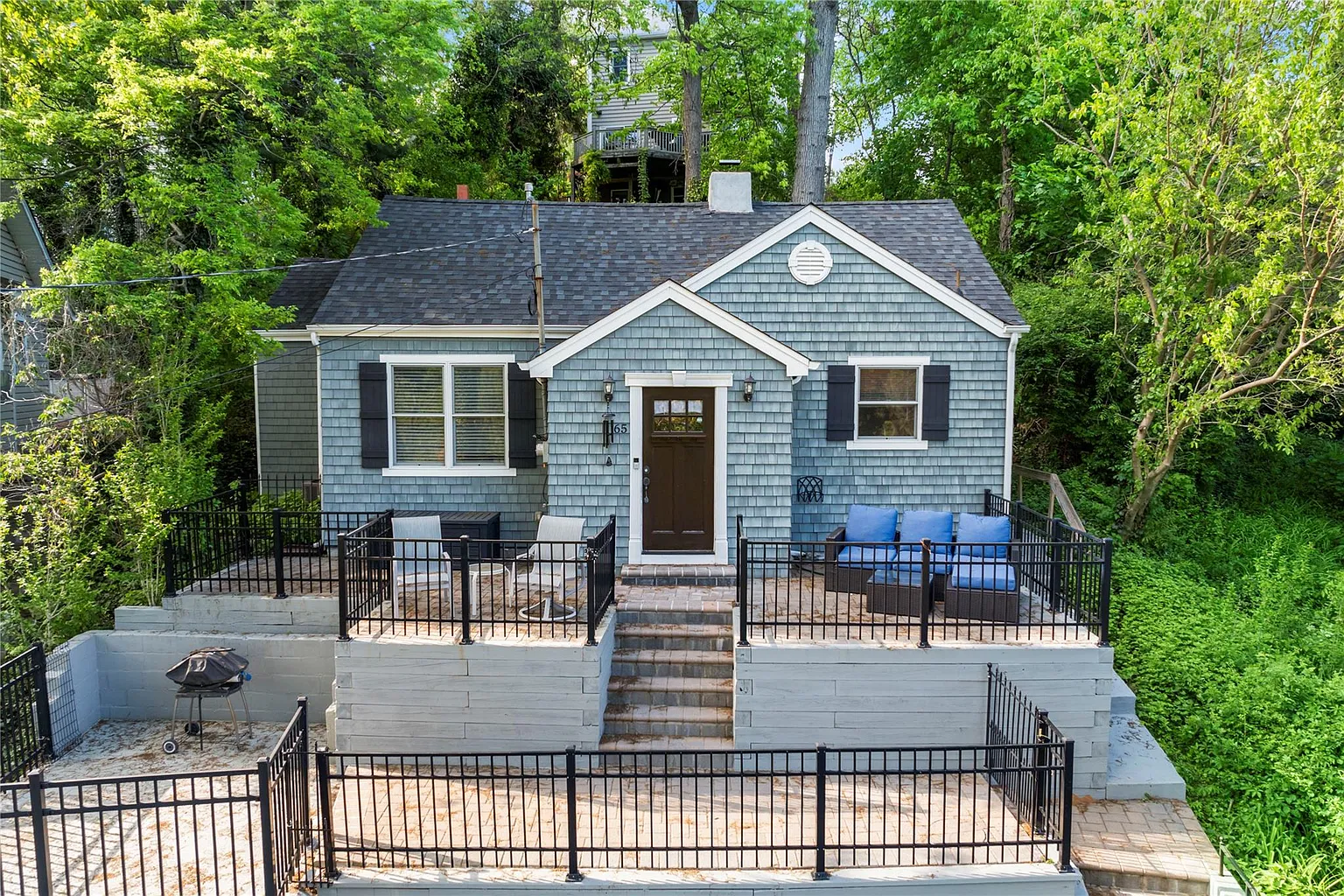 65 Bayview Drive photo 1