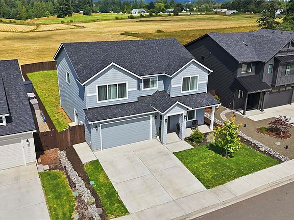 3rd image of 705 Pagget Avenue