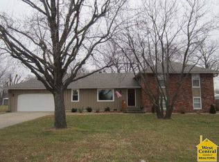 102 N Baird St, Clinton, MO 64735