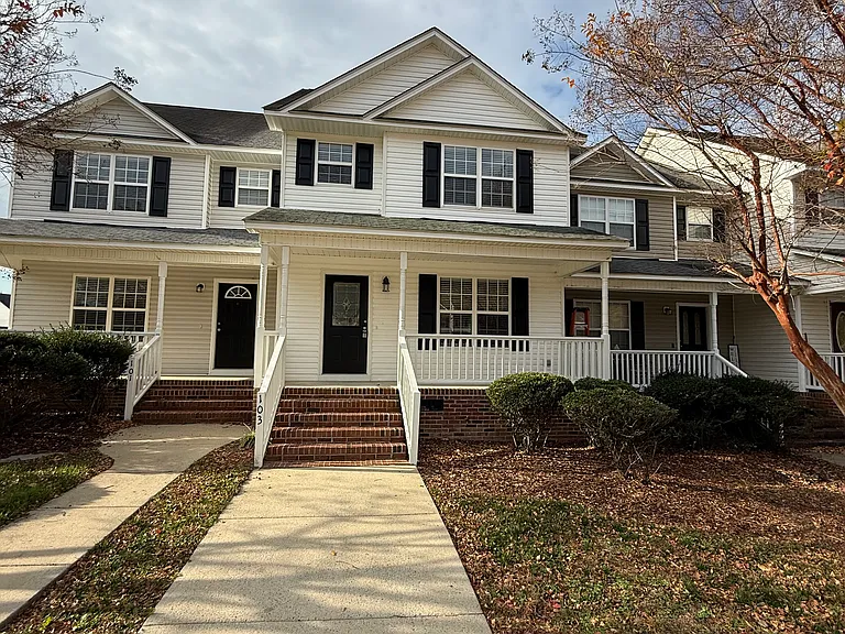 103 Wimbledon Ct — Photo 1