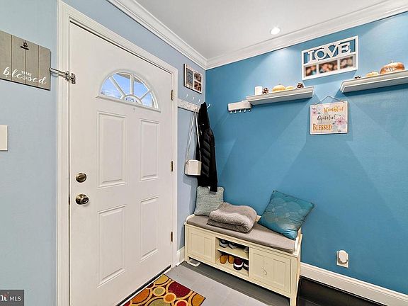 3rd image of 147 N Baylor Dr #147