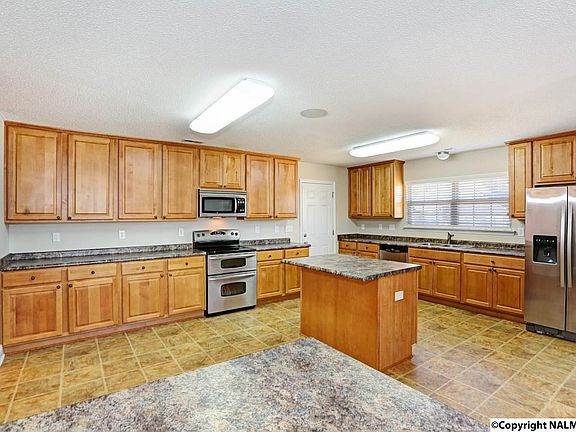 4th image of 101 Ash Grove Dr