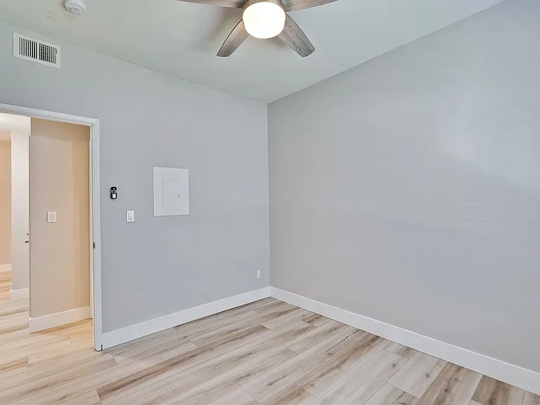 537 Shadow Dance Dr — Photo 26