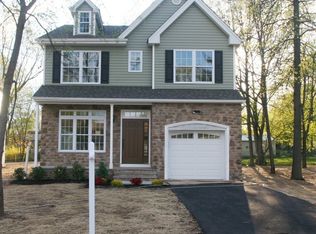 88 Walnut Ave, Bridgewater, NJ 08807