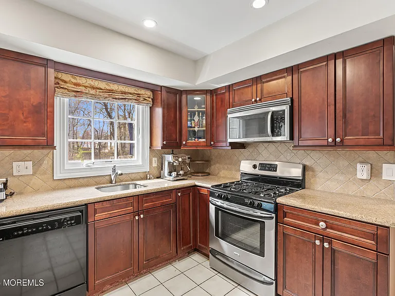 704 Deal Rd — Photo 15